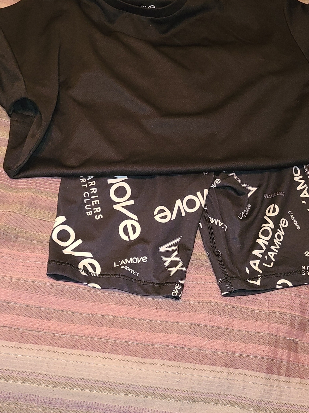 Kids HM Move Black & White Shirt and Short Set Size 6x/7